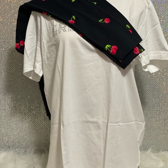 🍒 New Victoria Secret Pink Bling Cherry Tee & High Waisted Legging Set 🍒 - Picture 7 of 12